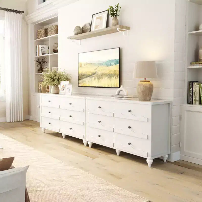 Commode à 6 tiroirs avec façades texturées ondulées et design affleurant