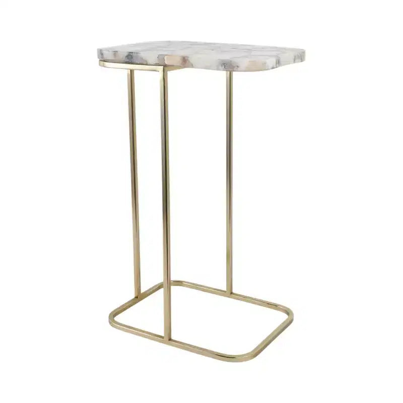 Table d'appoint en métal en forme de C avec plateau en pierre polie