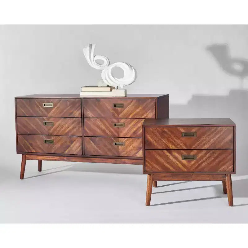 Commode à 6 tiroirs avec placage en acacia et pieds fuselés
