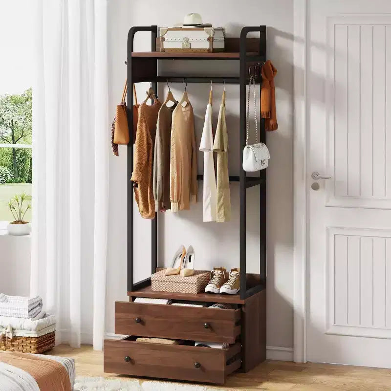 Porte-manteau autoportant avec tiroirs et barres de suspension