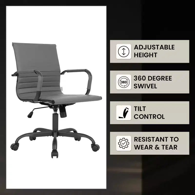 Chaise de bureau en cuir vegan nervuré avec base pivotante noir mat