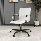 Chaise de bureau en cuir vegan nervuré avec base pivotante noir mat