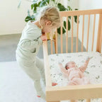 Lit de bébé convertible 3-en-1, en hêtre européen massif, certifié GREENGUARD Gold, fabriqué en Italie